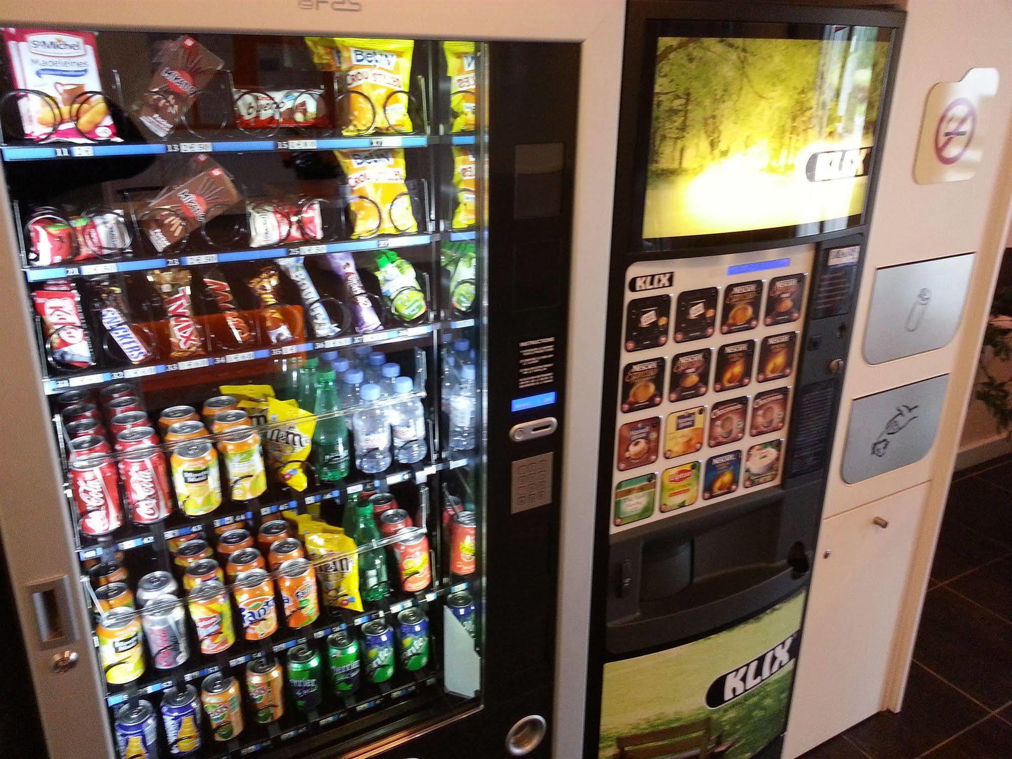 谢多丹宜必思快捷酒店 沙托丹 外观 照片