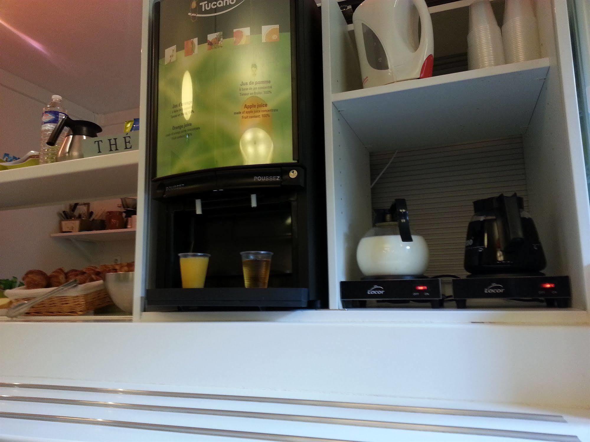 谢多丹宜必思快捷酒店 沙托丹 外观 照片
