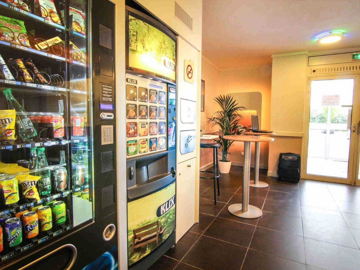 谢多丹宜必思快捷酒店 沙托丹 外观 照片